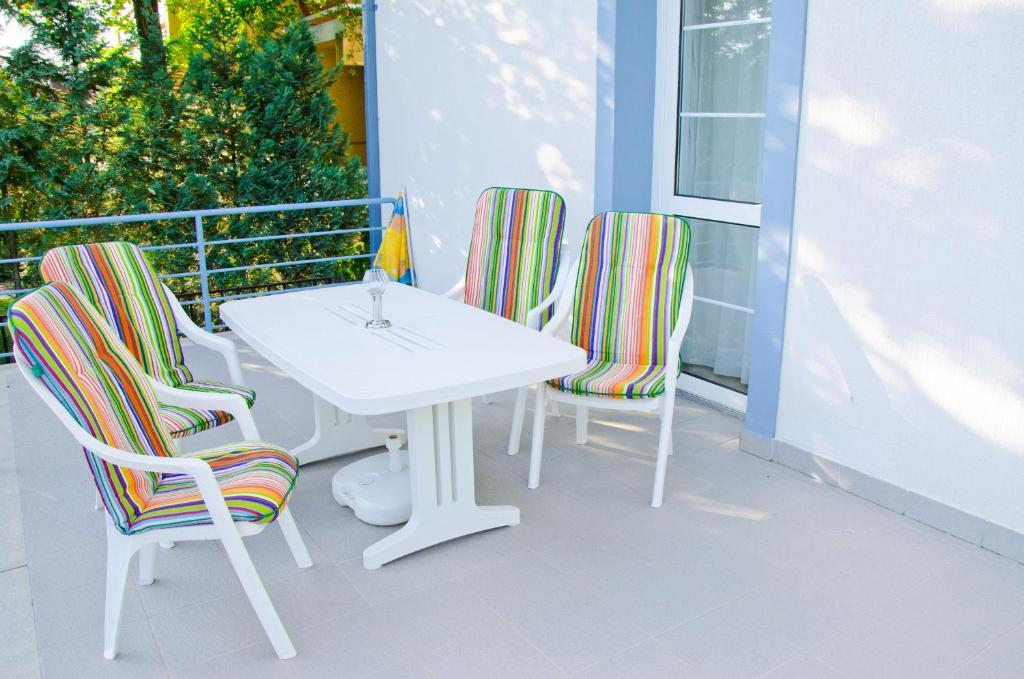 Samson Apartment Hajdúszoboszló Δωμάτιο φωτογραφία